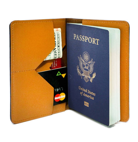 NEVER GIVE UP Passport Holder